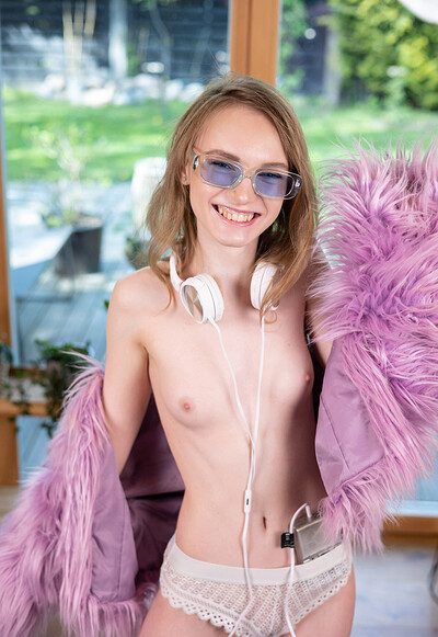 Model Febe in Febe's Debut